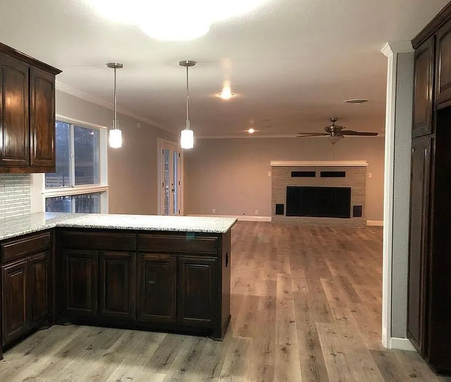 270 Butcher Point Gainesville, TX 76240