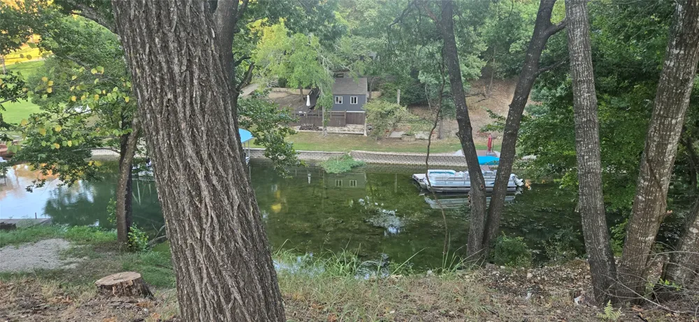 270 Butcher Point Gainesville, TX 76240