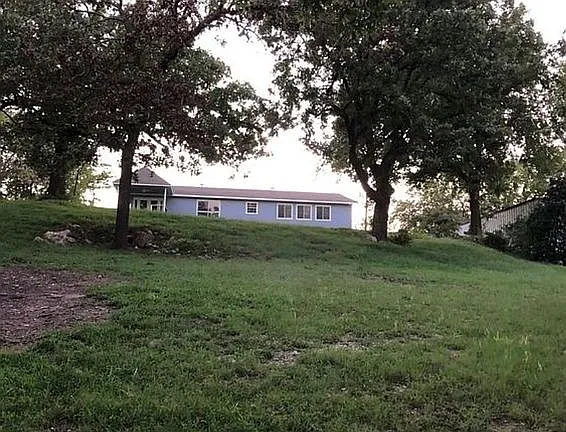 270 Butcher Point Gainesville, TX 76240