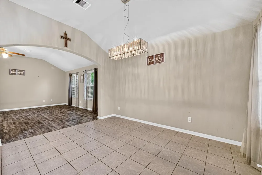 15210 Victoria Baytown, TX 77523