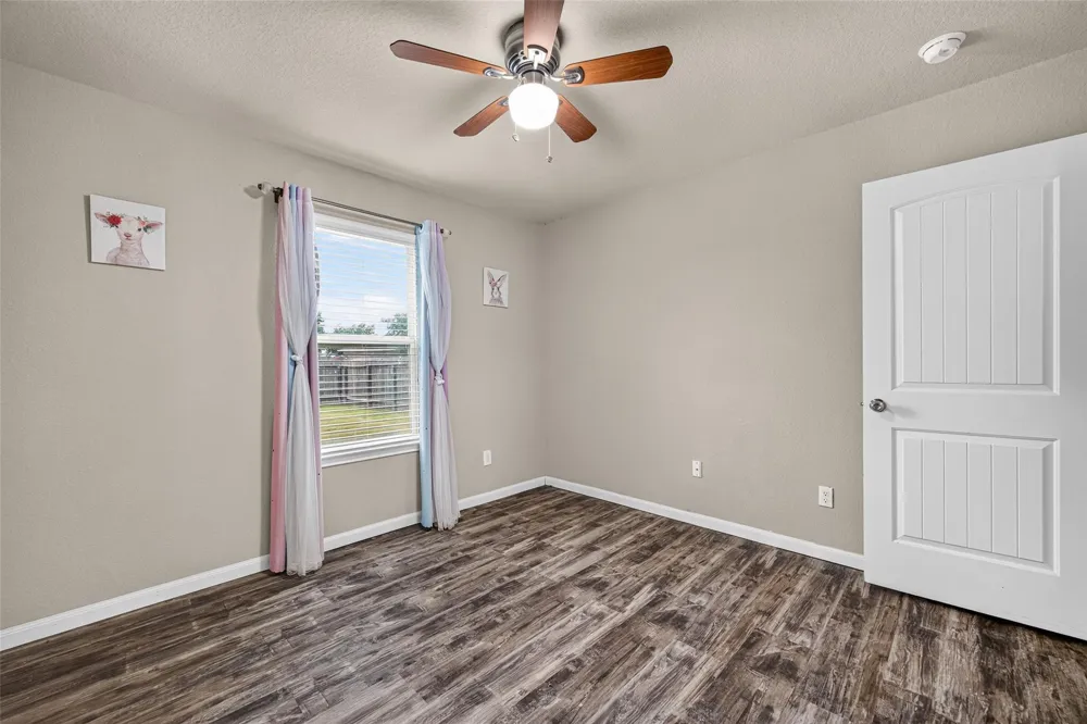 15210 Victoria Baytown, TX 77523