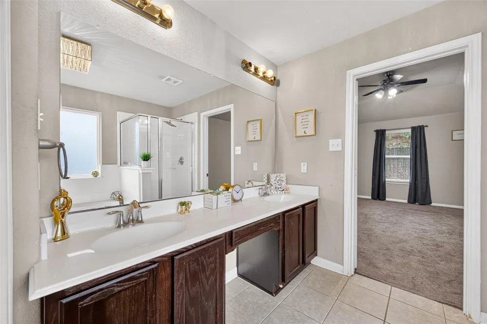 15210 Victoria Baytown, TX 77523