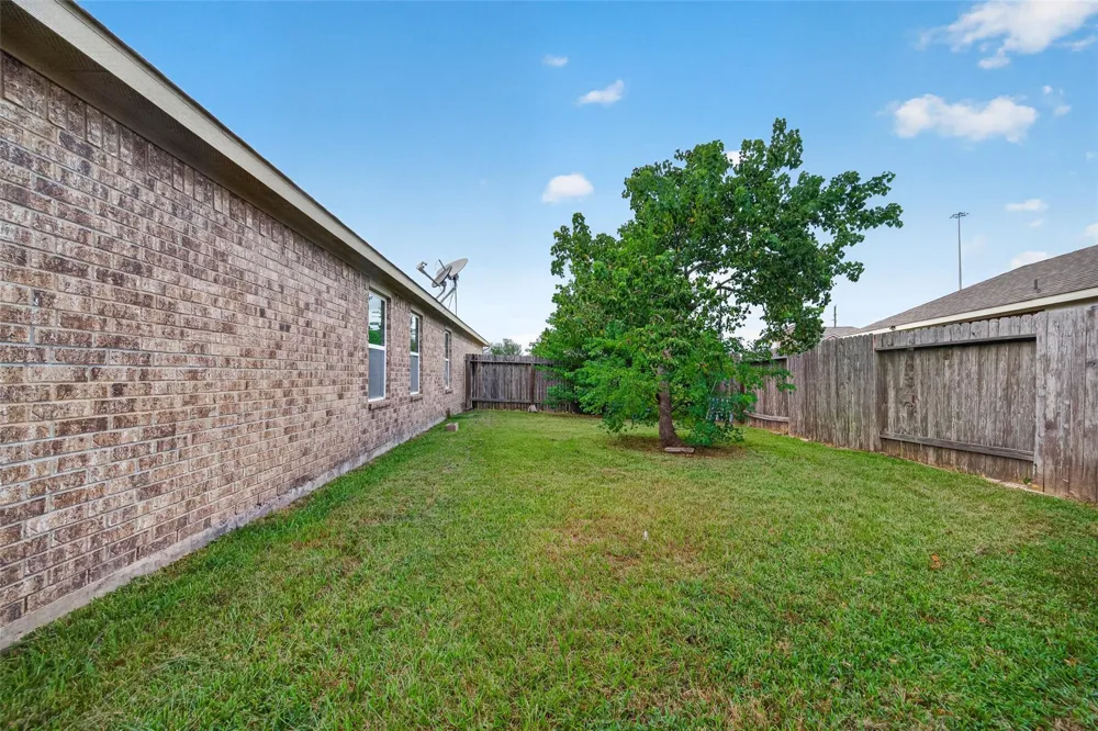 15210 Victoria Baytown, TX 77523