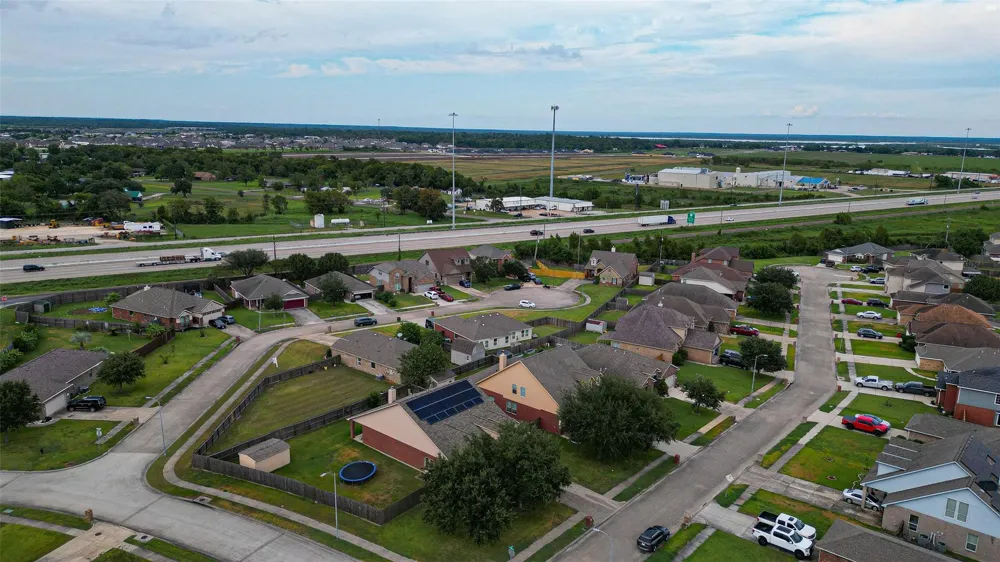 15210 Victoria Baytown, TX 77523