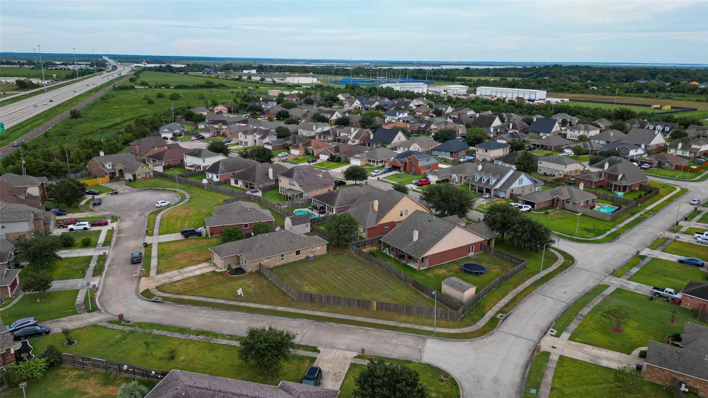 15210 Victoria Baytown, TX 77523