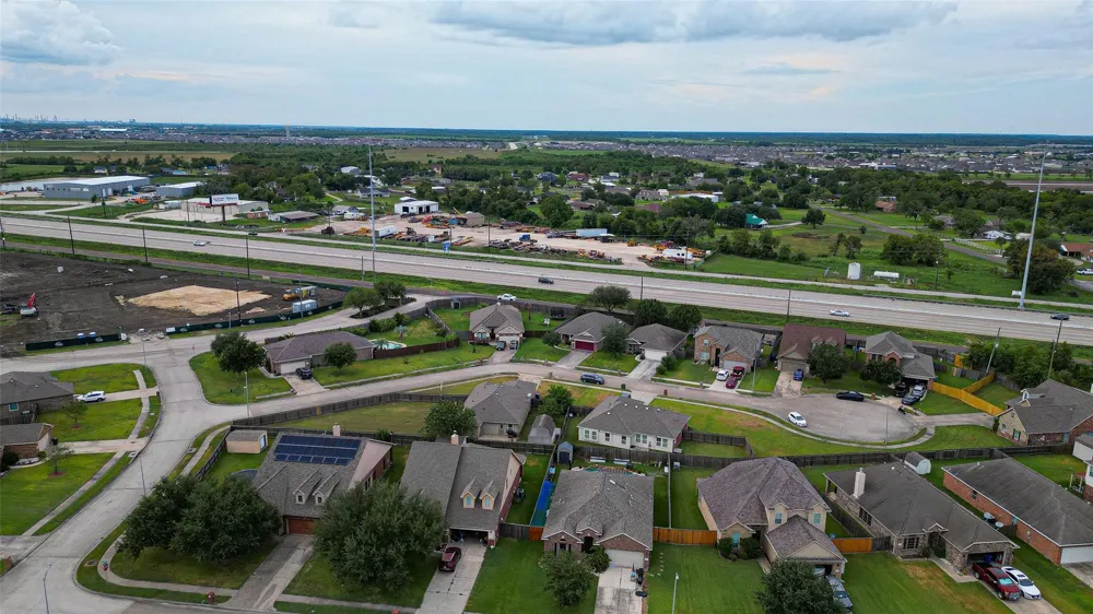 15210 Victoria Baytown, TX 77523