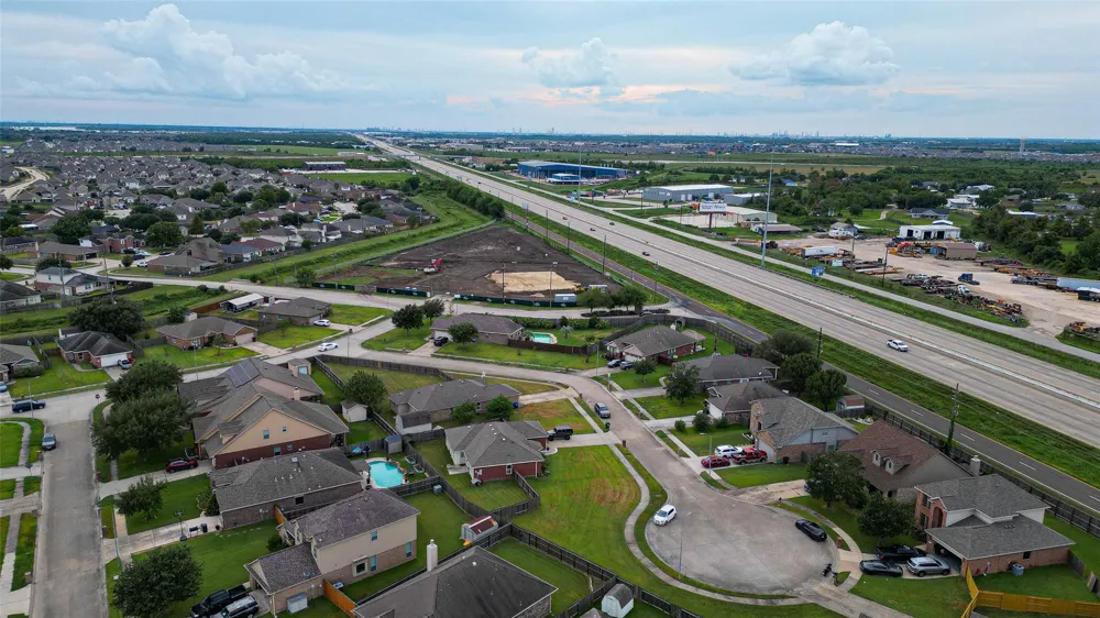 15210 Victoria Baytown, TX 77523