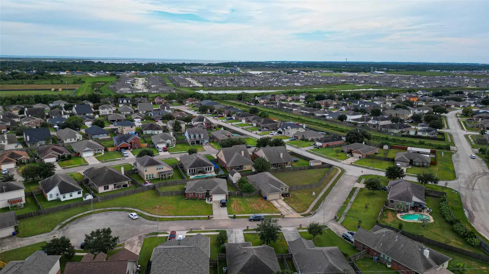 15210 Victoria Baytown, TX 77523