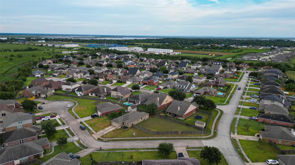 15210 Victoria Baytown, TX 77523