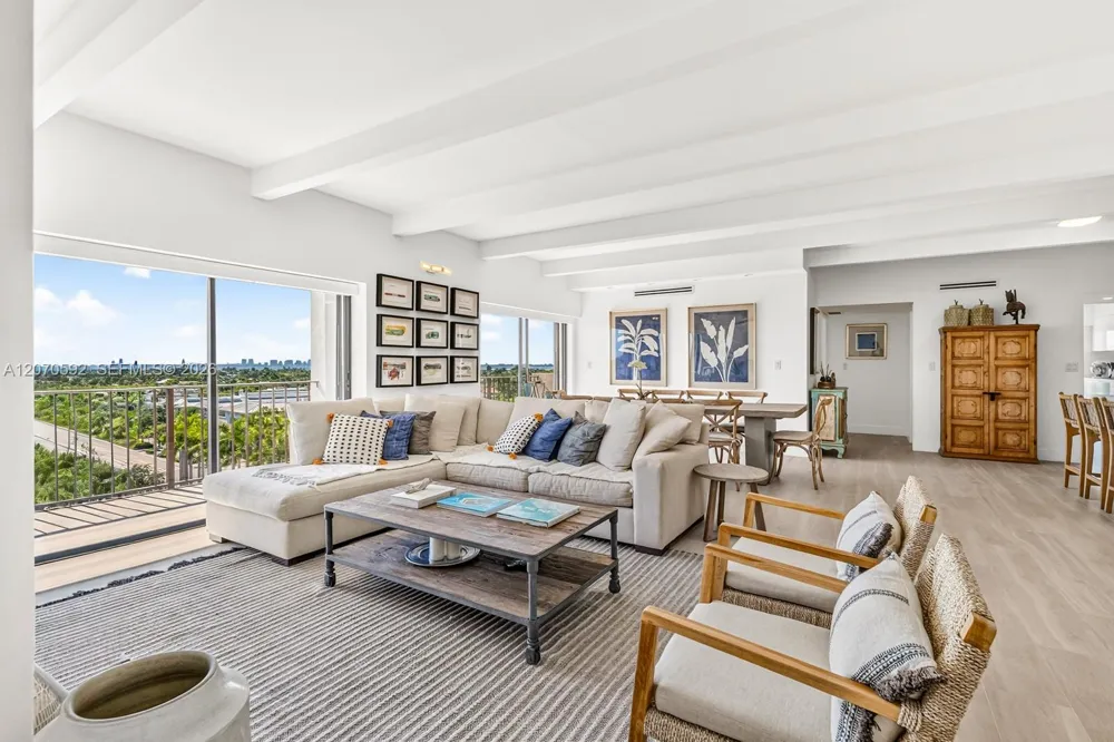575 Crandon Blvd #801 Key Biscayne, FL 33149