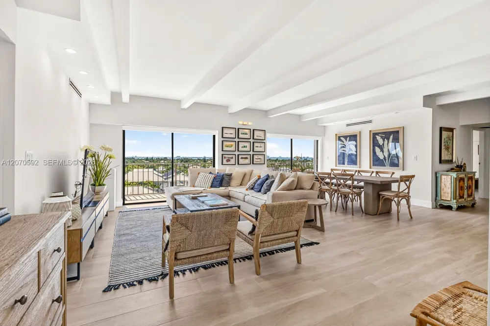 575 Crandon Blvd #801 Key Biscayne, FL 33149