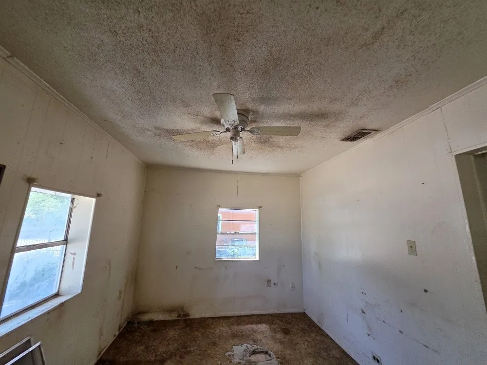 311 Elmo Street Cleburne, TX 76031