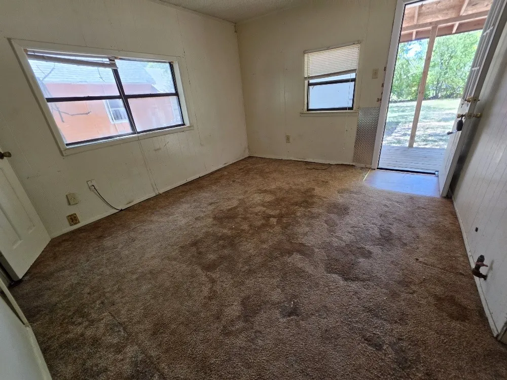 311 Elmo Street Cleburne, TX 76031