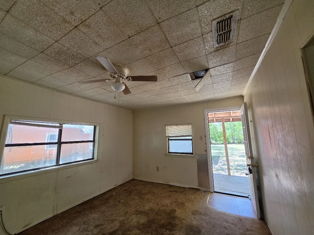 311 Elmo Street Cleburne, TX 76031
