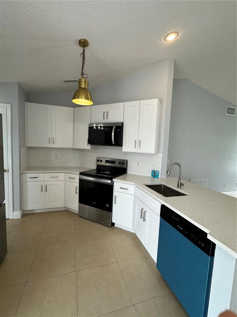 3119 FAIRFIELD DRIVE Kissimmee, FL 34743