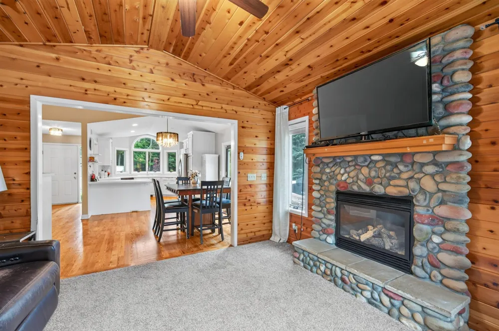 37283 Heritage Way North Branch, MN 55056