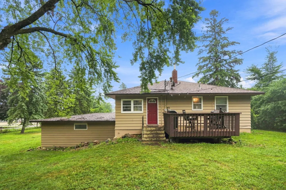 22 Elm Avenue S Maple Lake, MN 55358