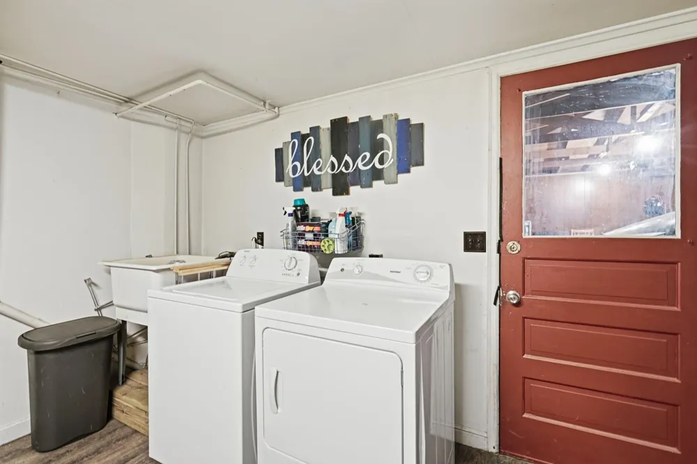 22 Elm Avenue S Maple Lake, MN 55358
