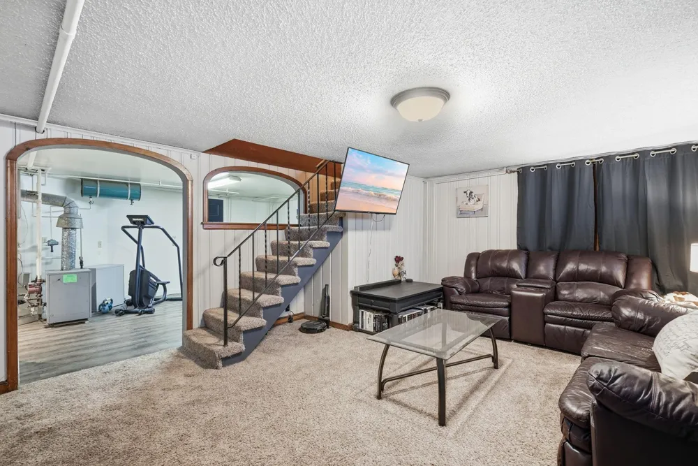 22 Elm Avenue S Maple Lake, MN 55358