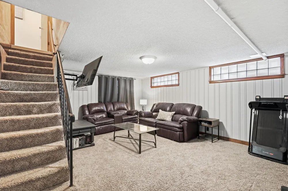22 Elm Avenue S Maple Lake, MN 55358