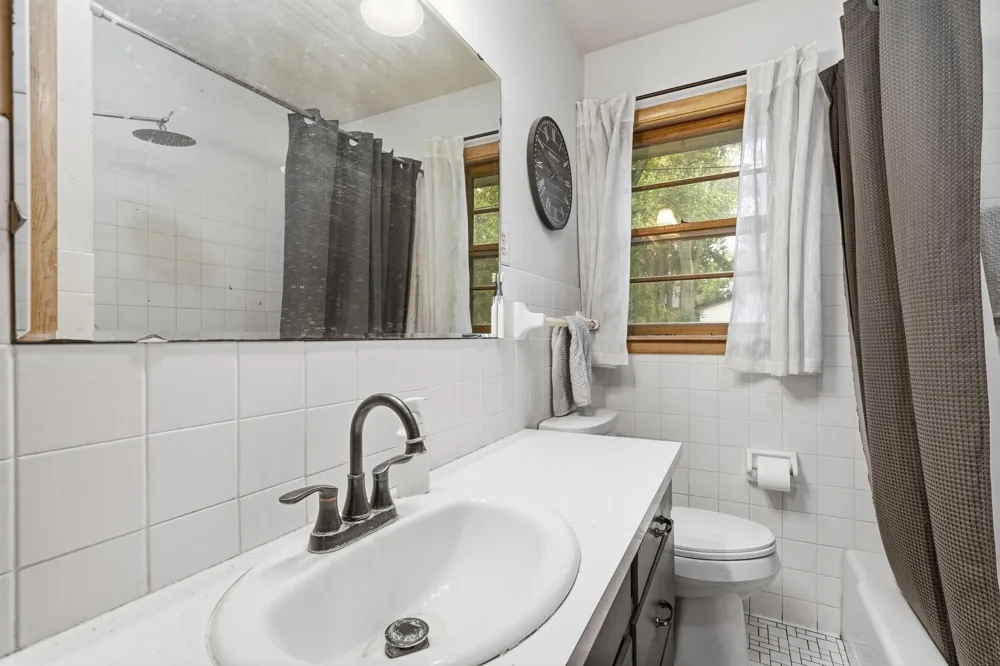 22 Elm Avenue S Maple Lake, MN 55358