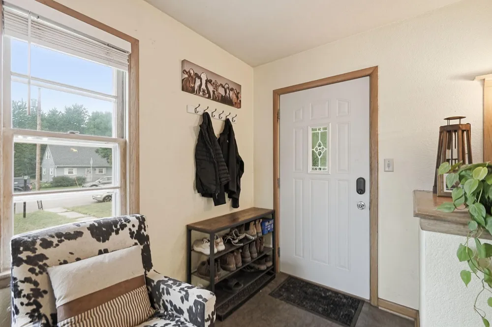 22 Elm Avenue S Maple Lake, MN 55358