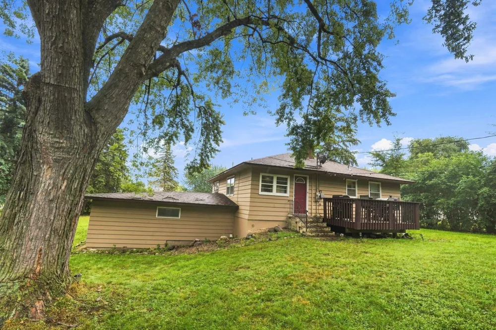 22 Elm Avenue S Maple Lake, MN 55358