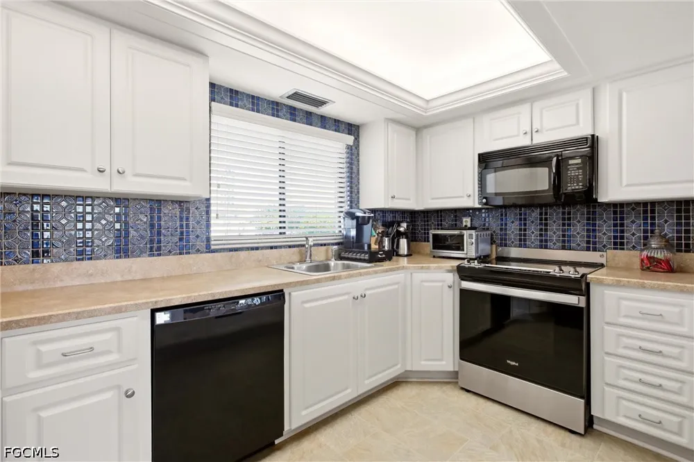 Trawler Court #303 Fort Myers, FL 33919