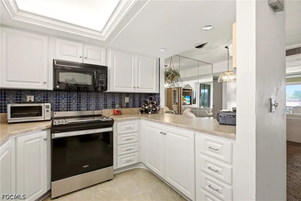 Trawler Court #303 Fort Myers, FL 33919