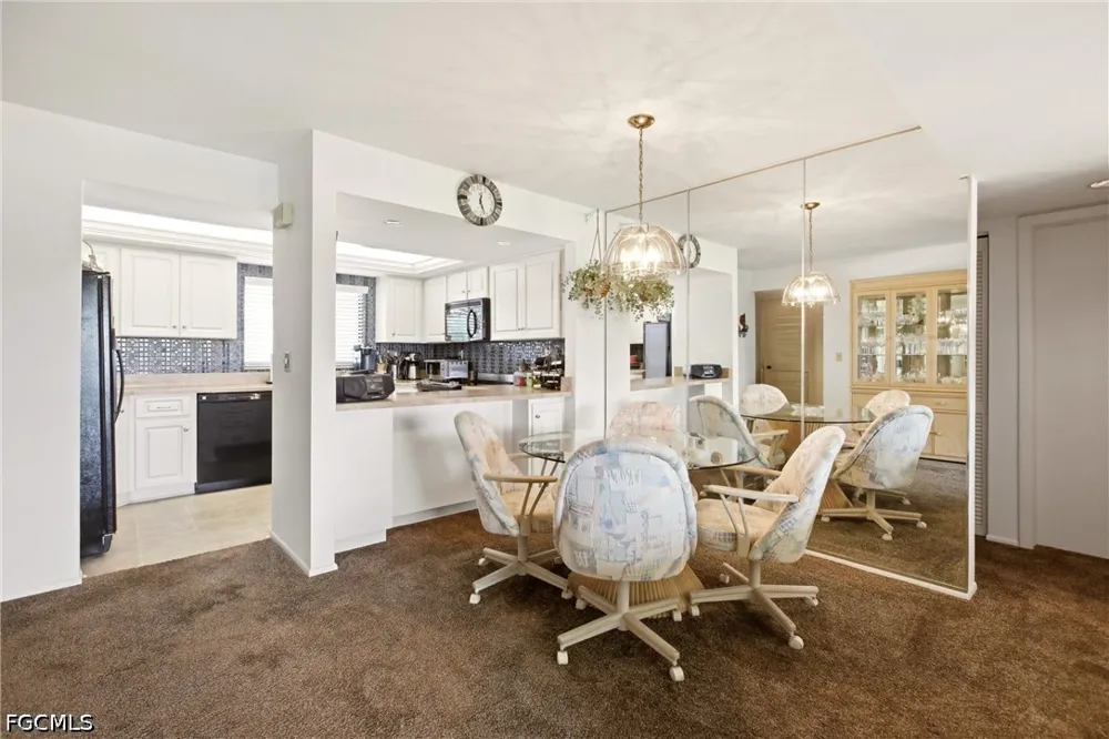 Trawler Court #303 Fort Myers, FL 33919