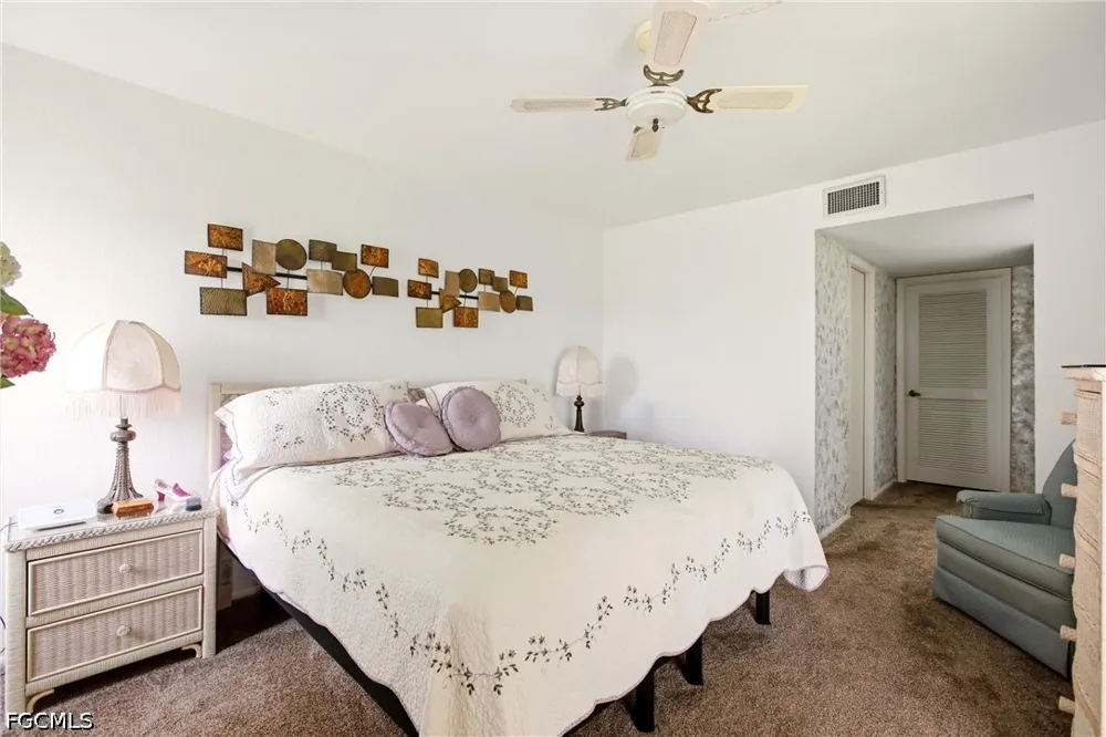 Trawler Court #303 Fort Myers, FL 33919