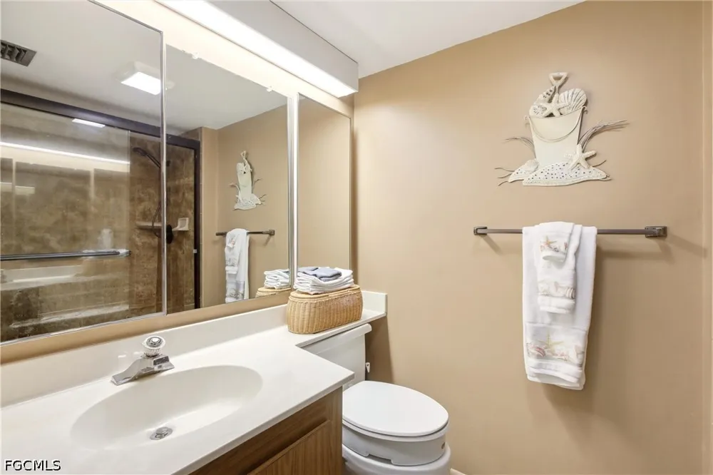 Trawler Court #303 Fort Myers, FL 33919