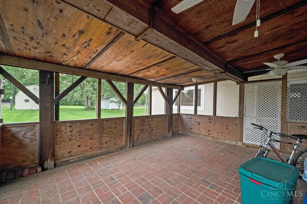 208 Brelsford Avenue Trenton, OH 45067