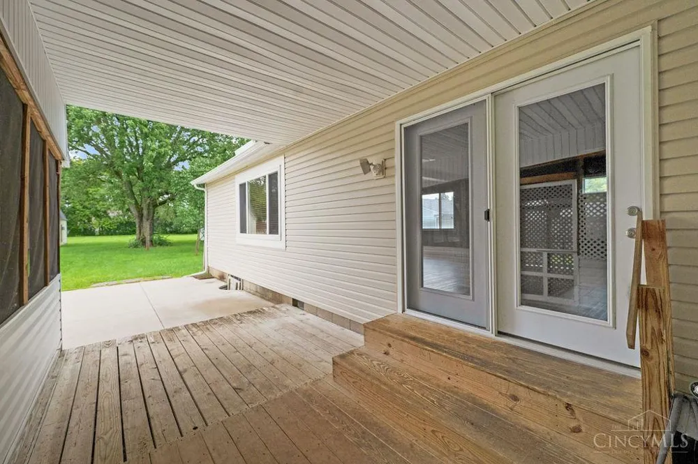 208 Brelsford Avenue Trenton, OH 45067