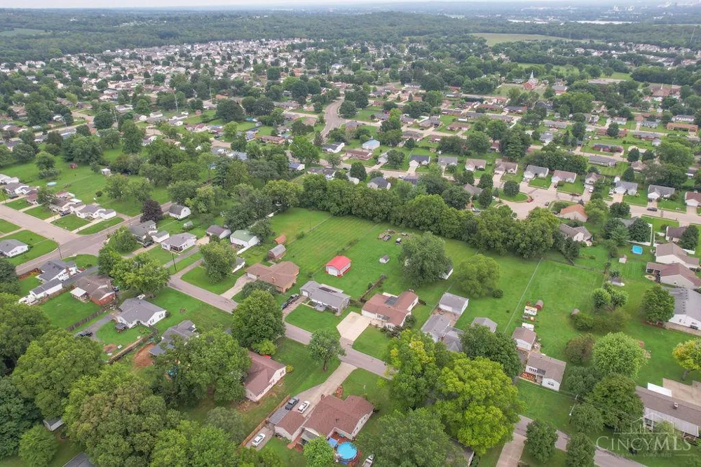 208 Brelsford Avenue Trenton, OH 45067