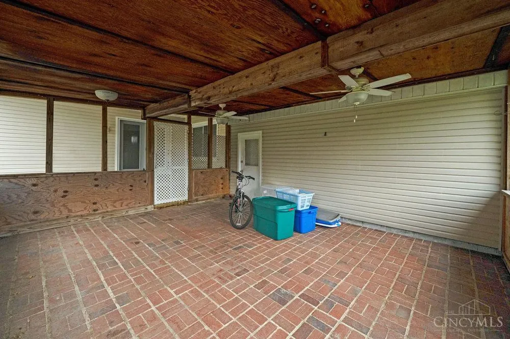 208 Brelsford Avenue Trenton, OH 45067