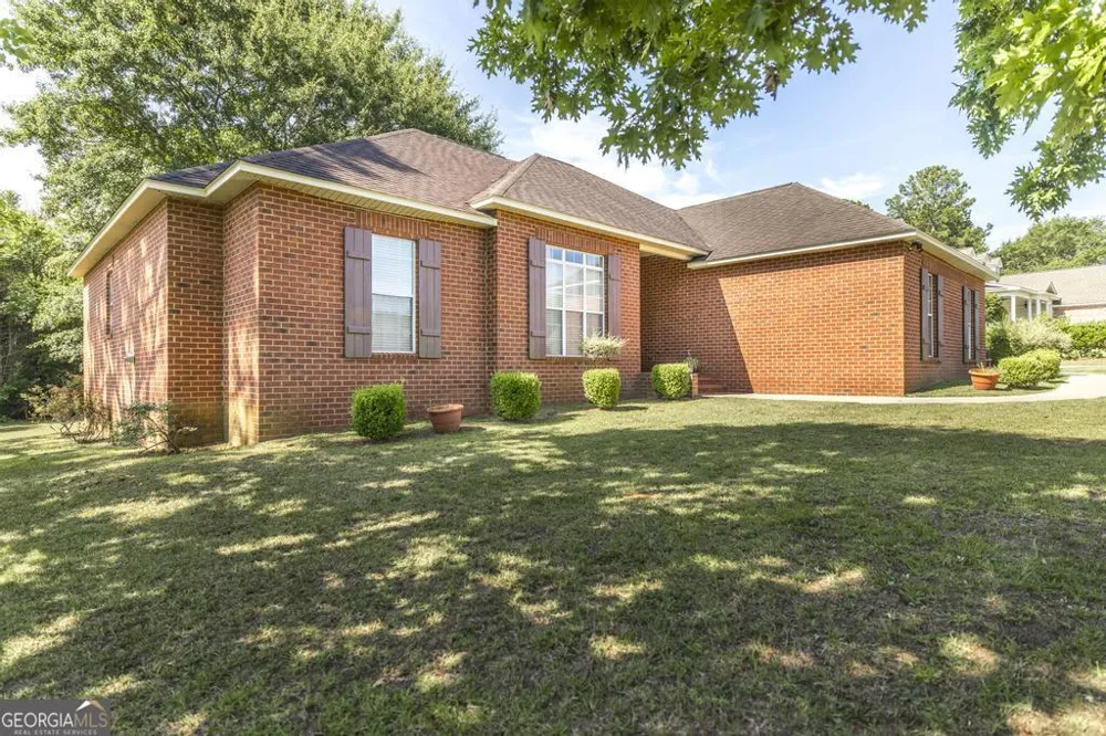 201 Foxridge DR Dublin, GA 31021