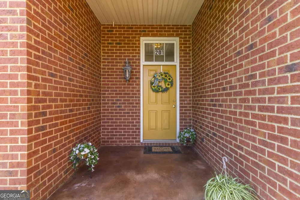 201 Foxridge DR Dublin, GA 31021