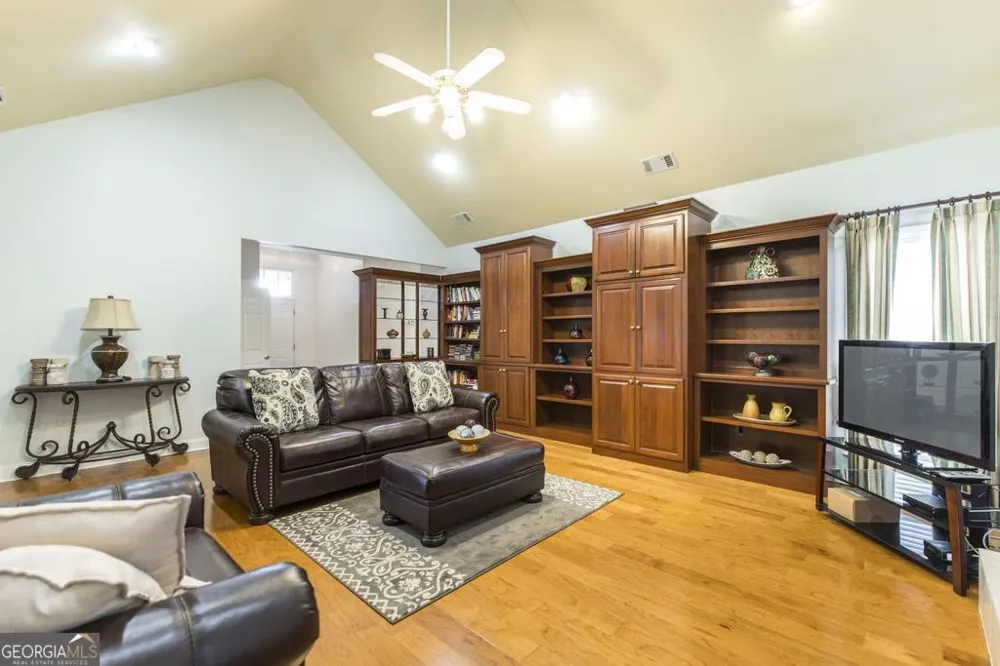 201 Foxridge DR Dublin, GA 31021