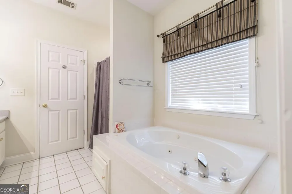 201 Foxridge DR Dublin, GA 31021