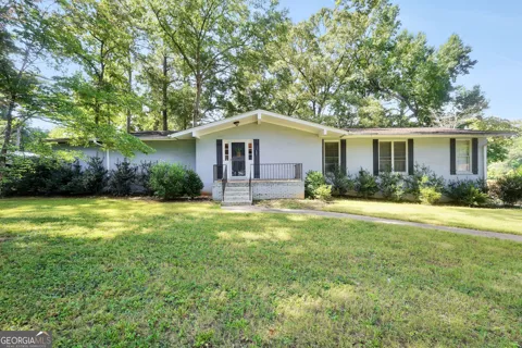 1327 Lakeshore DR