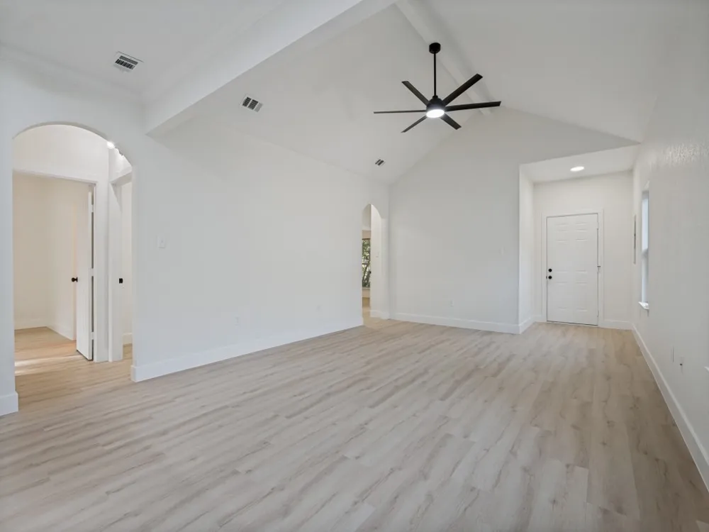 214 Lewis Street Waxahachie, TX 75165