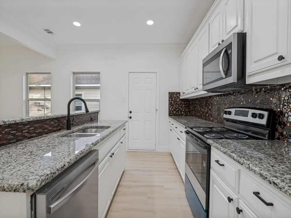 214 Lewis Street Waxahachie, TX 75165