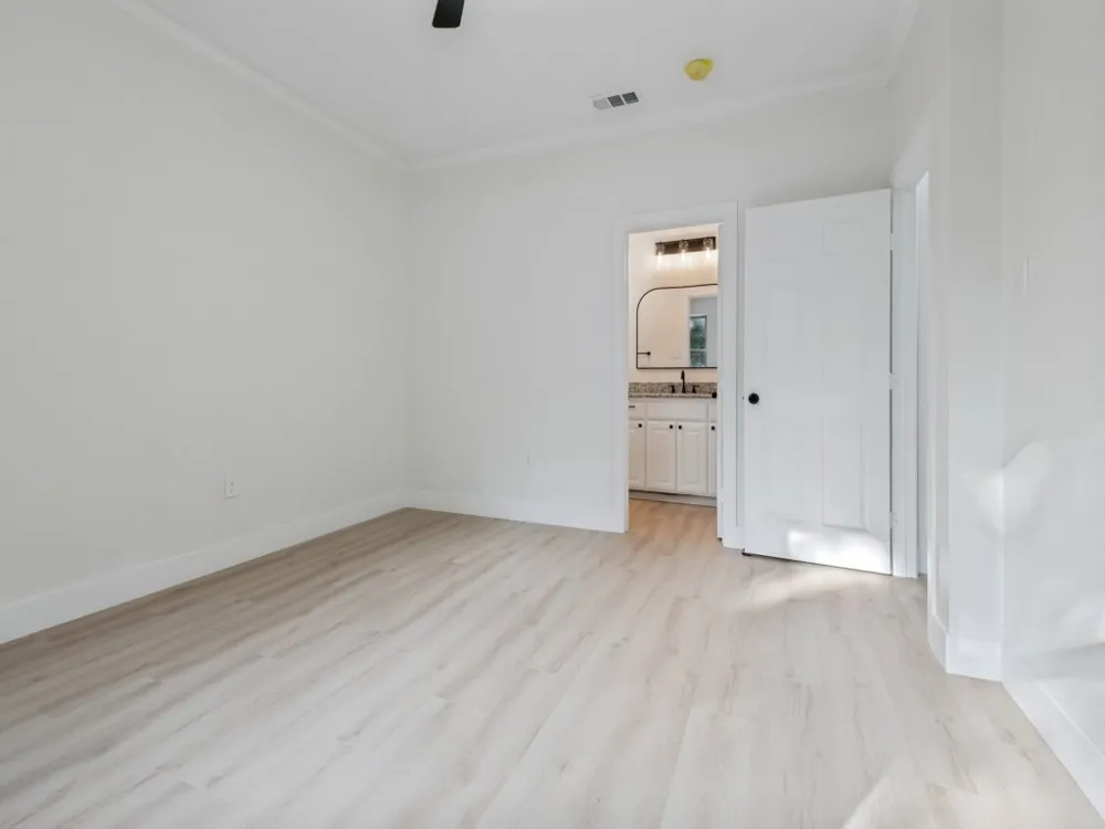 214 Lewis Street Waxahachie, TX 75165