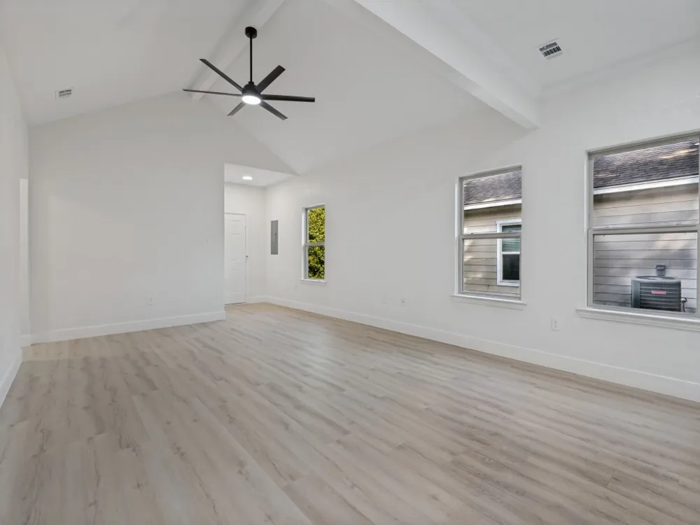 214 Lewis Street Waxahachie, TX 75165