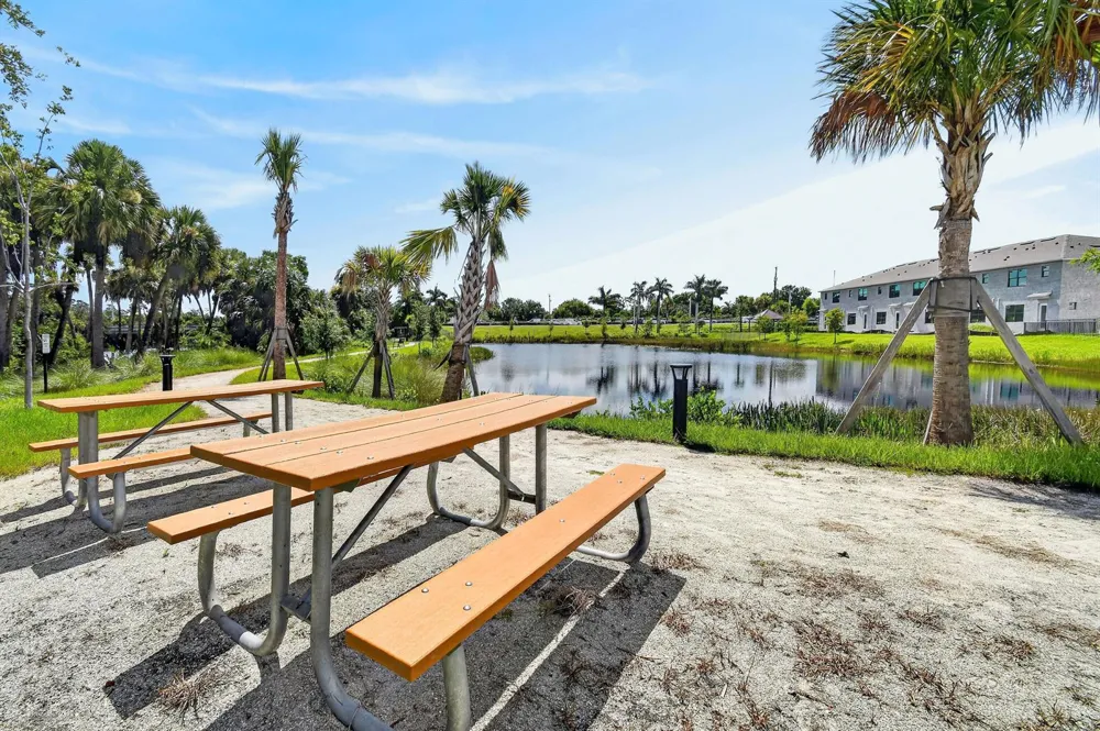 293 SW SALLY WAY Stuart, FL 34997