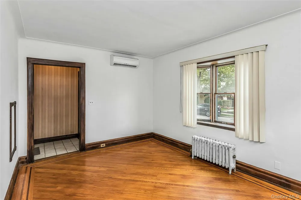 962 Gabriel Avenue Franklin Square, NY 11010