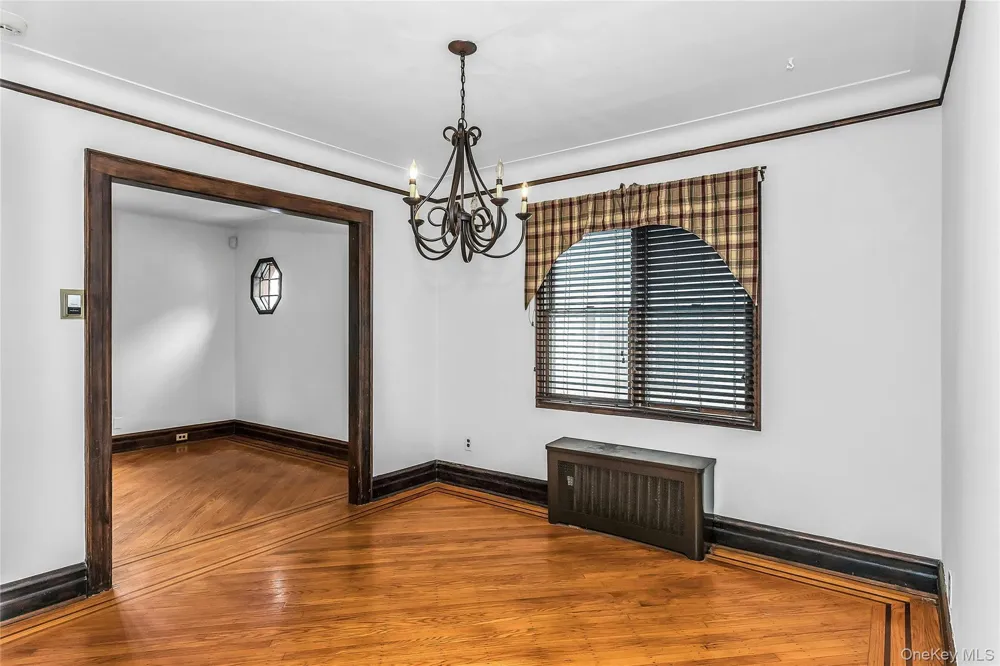 962 Gabriel Avenue Franklin Square, NY 11010