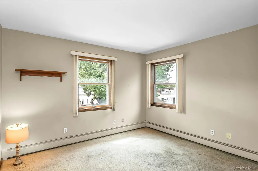 962 Gabriel Avenue Franklin Square, NY 11010