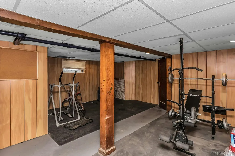 962 Gabriel Avenue Franklin Square, NY 11010